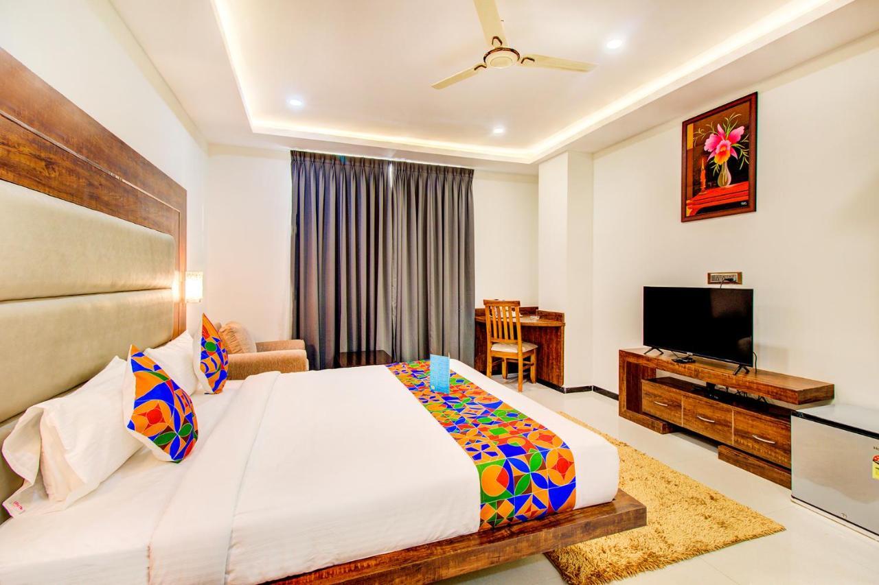 Fabhotel The Royal Suites - Nr Gopalan Innovation Mall Bengalúr Exteriér fotografie
