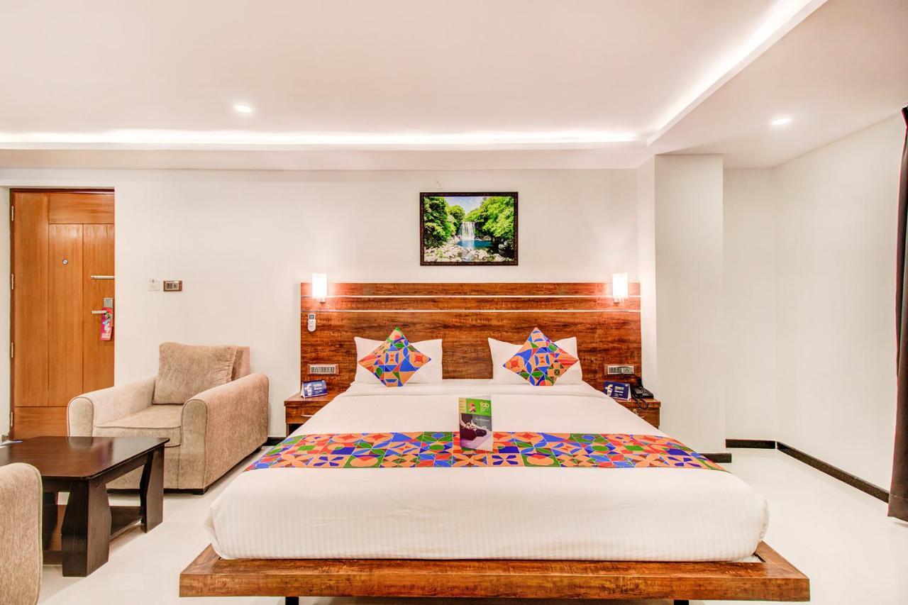 Fabhotel The Royal Suites - Nr Gopalan Innovation Mall Bengalúr Exteriér fotografie