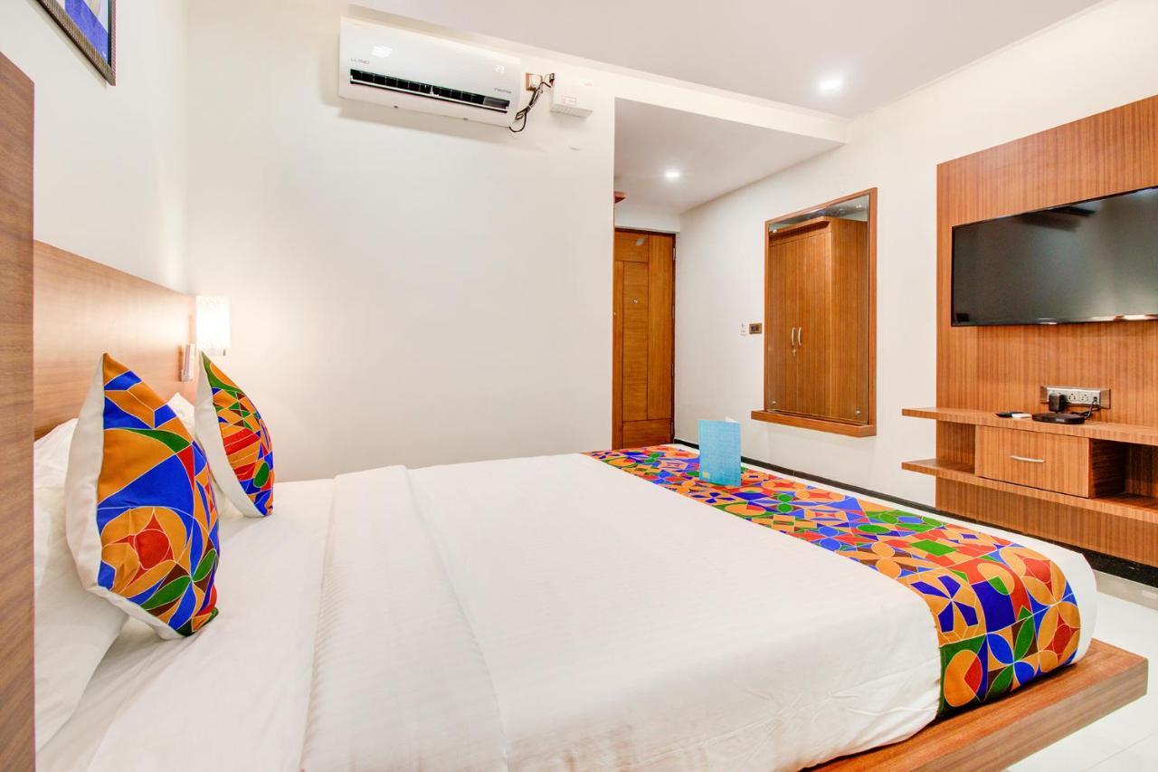 Fabhotel The Royal Suites - Nr Gopalan Innovation Mall Bengalúr Exteriér fotografie
