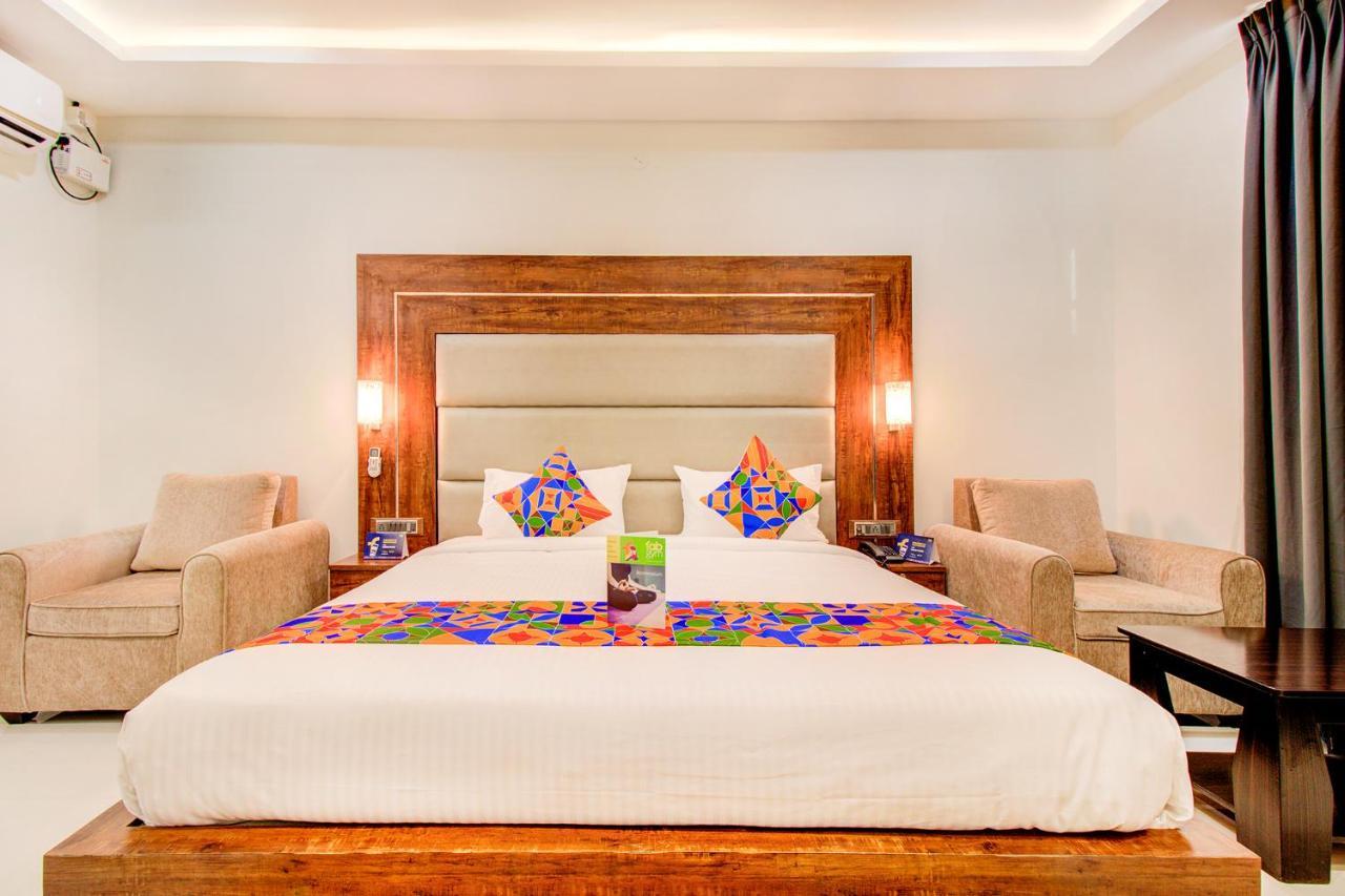 Fabhotel The Royal Suites - Nr Gopalan Innovation Mall Bengalúr Exteriér fotografie